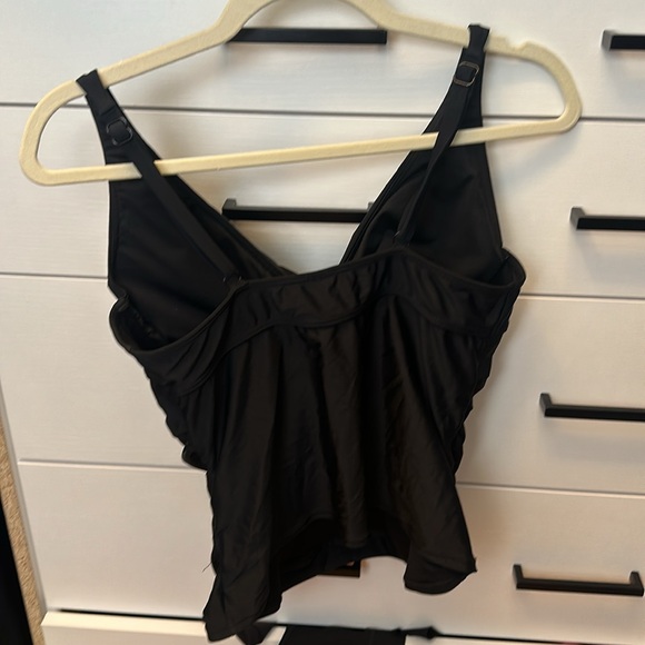 Tankini - Picture 2 of 9